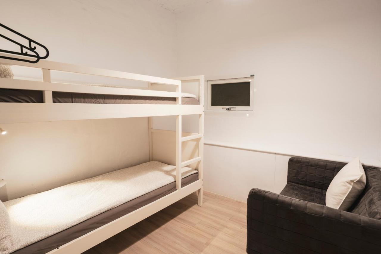 Ruifang Yi Hostel New Taipei City Εξωτερικό φωτογραφία